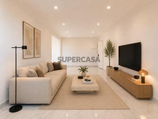 Apartamento T3 em Corroios