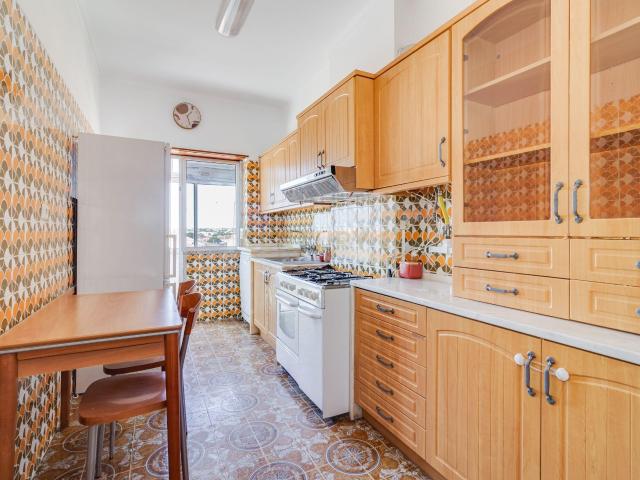 Apartamento T3 em Corroios com Varanda