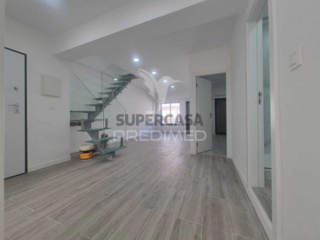 Apartamento T3 em Costa da Caparica