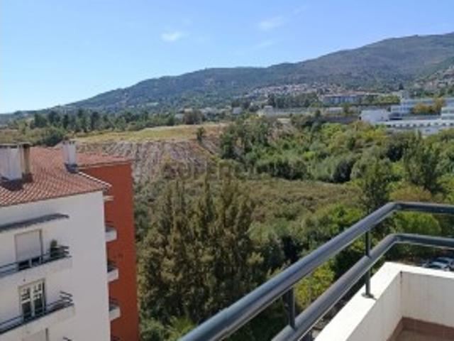 Apartamento T3 em Covilhã e Canhoso