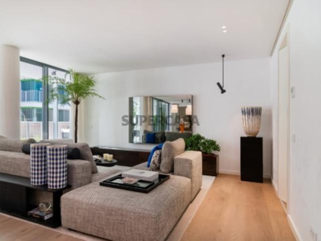 Apartamento T3 em empreendimento de prestígio na primeira linha de rio e parque, em Marvila, entre centro histórico de Lisboa e Parque das Nações