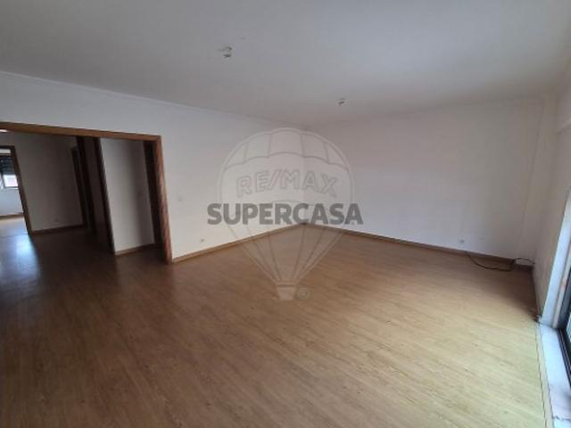 Apartamento T3 em Encosta do Sol