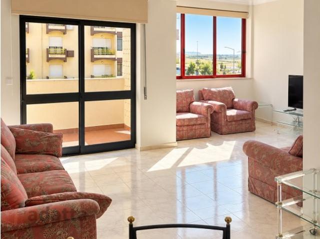 Apartamento T3 em Excelente Estado na Marginal da Figueira da Foz Arrendamento