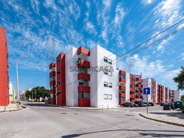 Apartamento T3 em Excelente Estado | Bairro Gouveia Alhos Vedros, Equipado e pronto a habitar