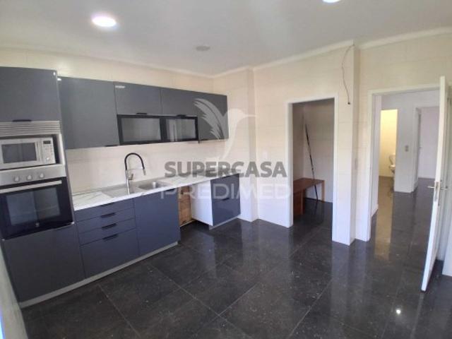 Apartamento T3 em Fânzeres e São Pedro da Cova