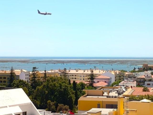 Apartamento T3 em Faro com vista para a Ria Formosa