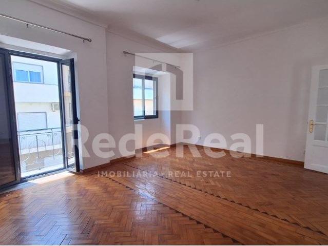 Apartamento T3 em Faro