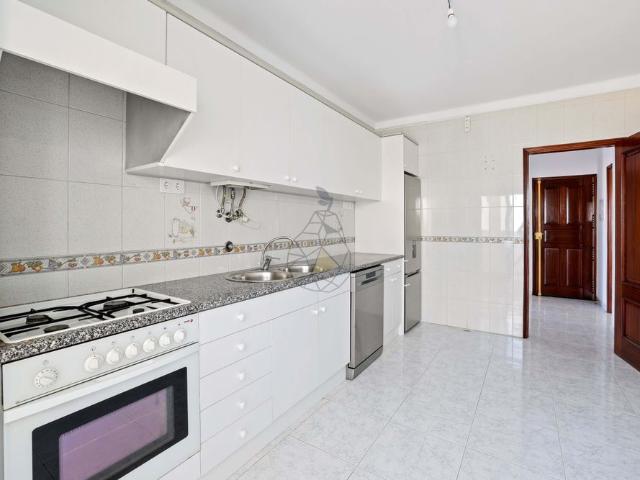 Apartamento T3 em Faro