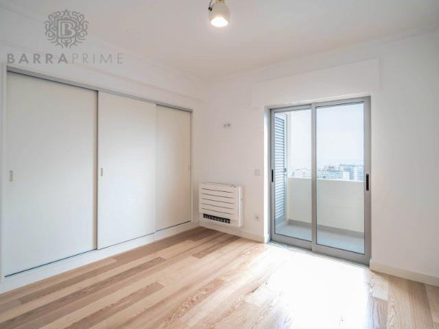 Apartamento T4 em Faro