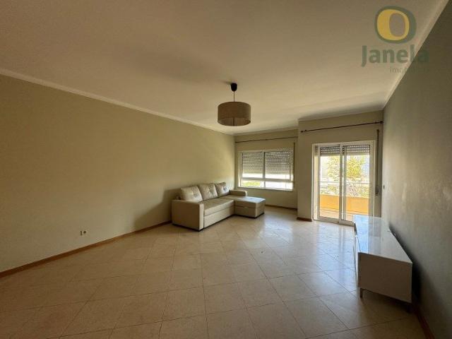 Apartamento T3 em Faro