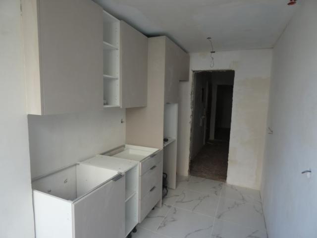 Apartamento T3, em fase de remodelação total, Falagueira Venda Nova, Amadora