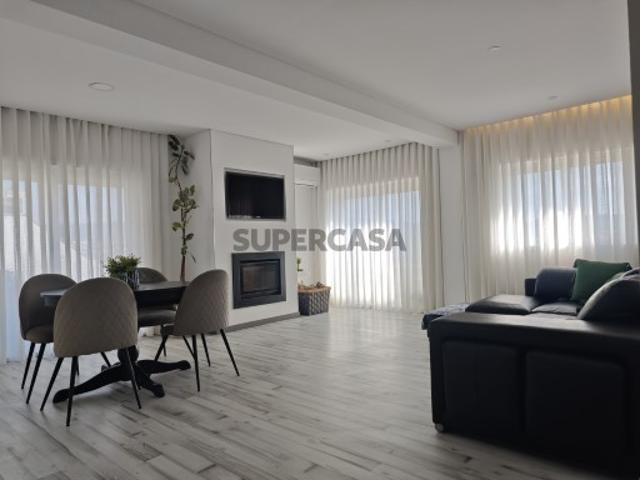 Apartamento T3 em Ferreiros e Gondizalves