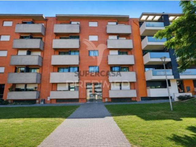 Apartamento T3 em Ferreiros e Gondizalves