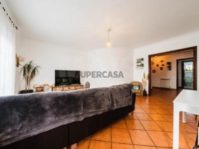 Apartamento T3 em Ferrel
