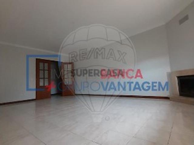 Apartamento T3 em Gondomar São Cosme, Valbom e Jovim