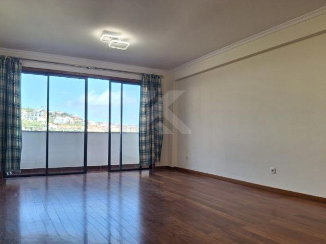 Apartamento T3 em Ilha da Madeira