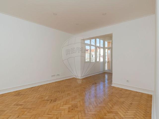 Apartamento T3 em Lisboa