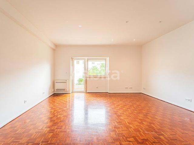 Apartamento T3 em Lisboa