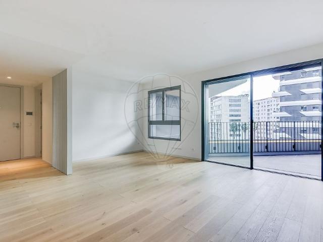 Apartamento T3 em Lisboa