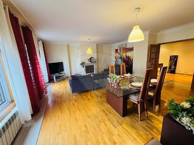 Apartamento T3 em Lisboa