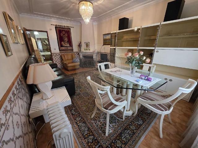Apartamento T3 em Lisboa