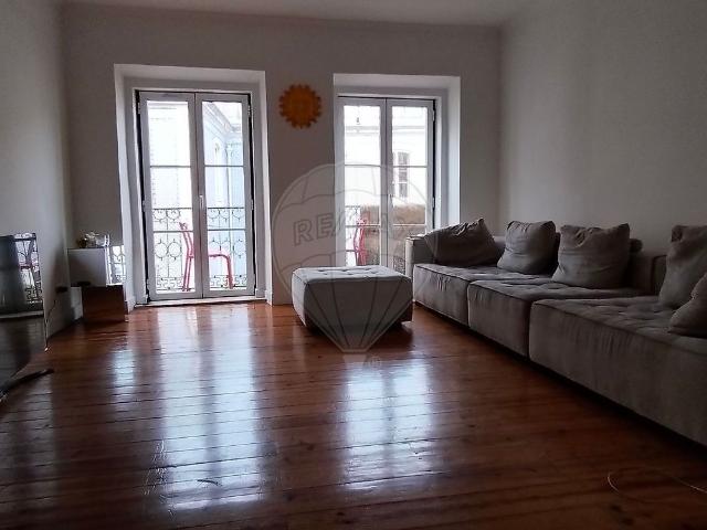 Apartamento T3 em Lisboa