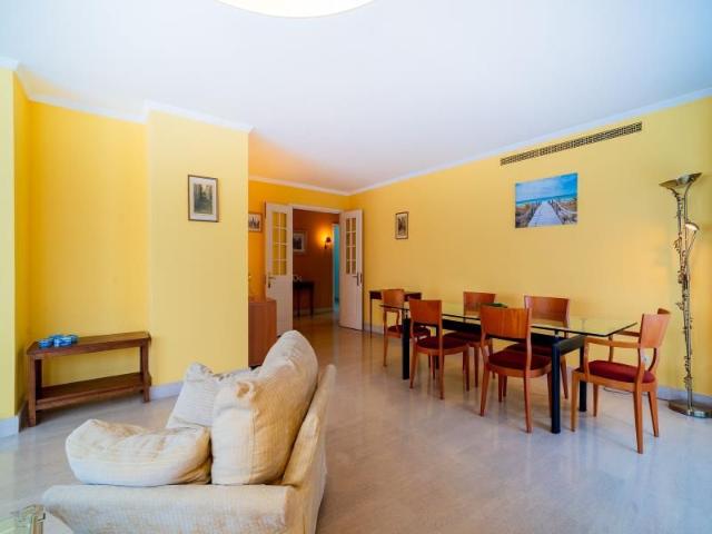 Apartamento T3 em Lisboa