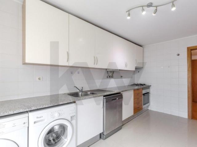 Apartamento T3 em Lisboa