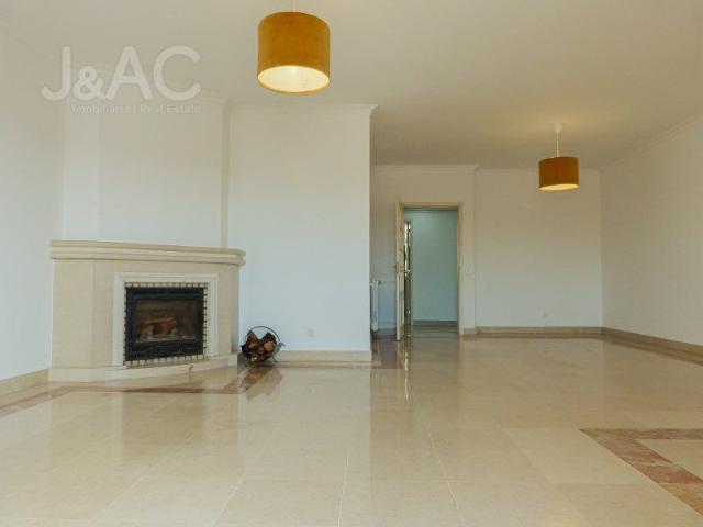 Apartamento T3 em Lisboa