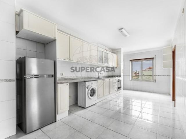 Apartamento T3 em Lomar e Arcos