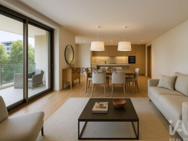 Apartamento T3 em Lordelo Do Ouro E Massarelos de 170,00 m²