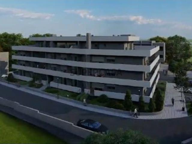 Apartamento T3 em Loureiro Oliveira de Azeméis
