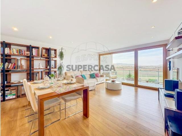 Apartamento T3 em Loures