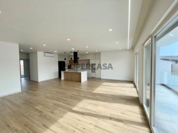 Apartamento T3 em Lourinhã