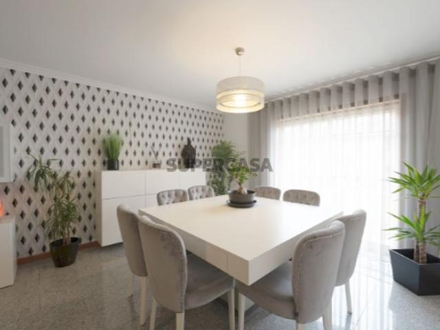 Apartamento T3 em Mafamude