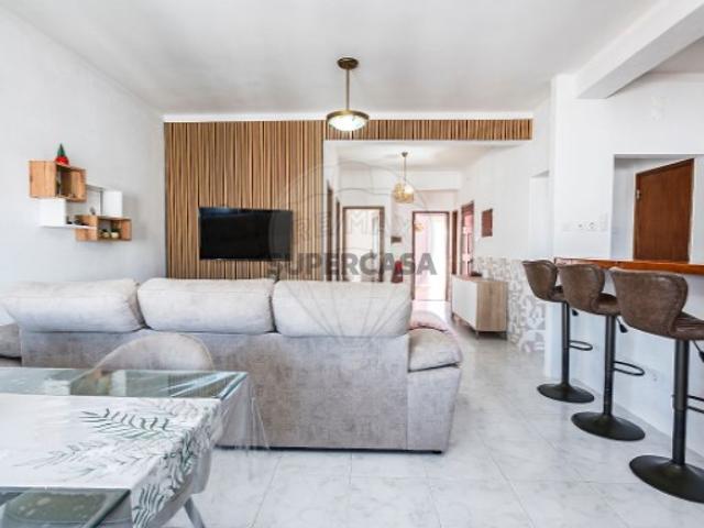 Apartamento T3 em Malagueira e Horta das Figueiras