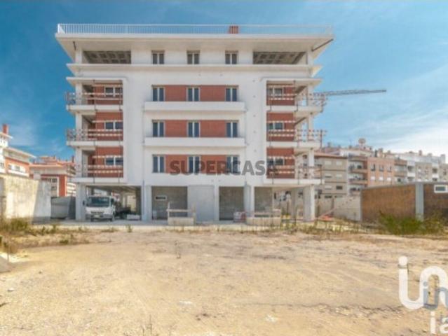 Apartamento T3 em Marinha Grande de 137 m²