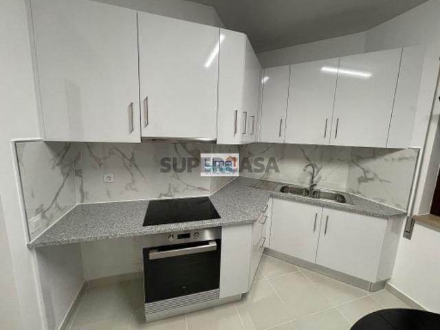 Apartamento T3 em Marrazes e Barosa