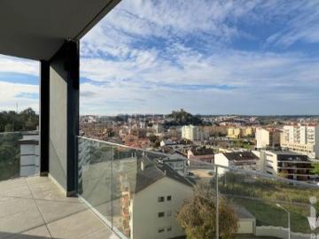 Apartamento T3 em Marrazes e Barosa de 213,5 m²