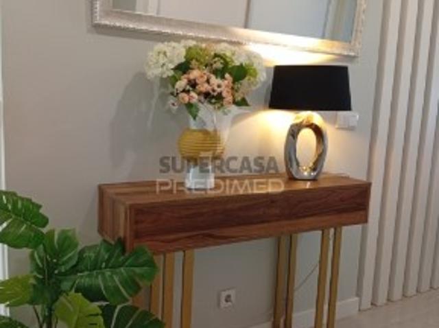 Apartamento T3 em Mina de Água