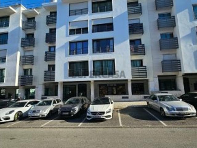 Apartamento T3 em Mina de Água