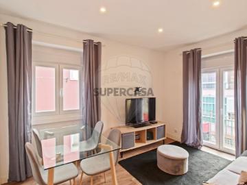 Apartamento T3 em Mina de Água