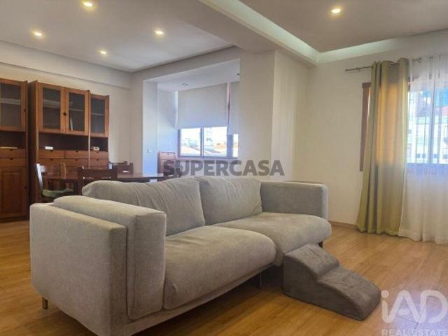 Apartamento T3 em Mina de Água de 120 m²