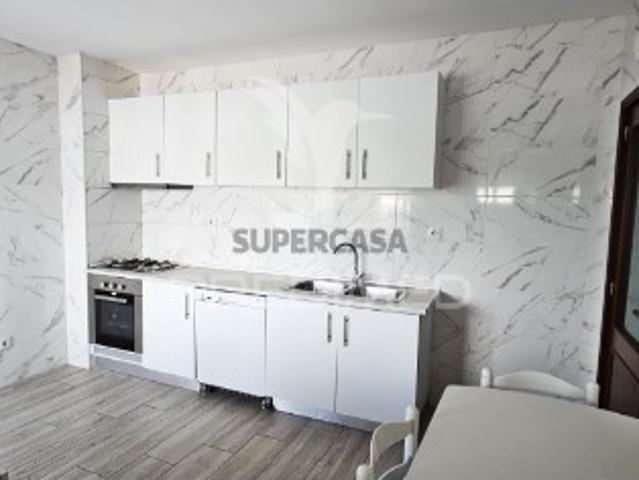Apartamento T3 em Milheirós