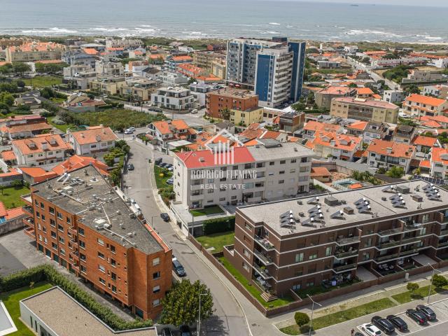 Apartamento T3 em Miramar