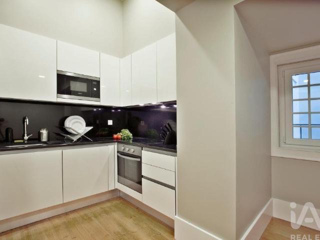 Apartamento T3 em Misericórdia 101m² Lisboa