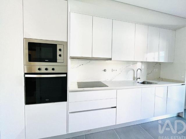 Apartamento T3 em Montenegro de 127,00 m² 127m² Faro Sé e São Pedro