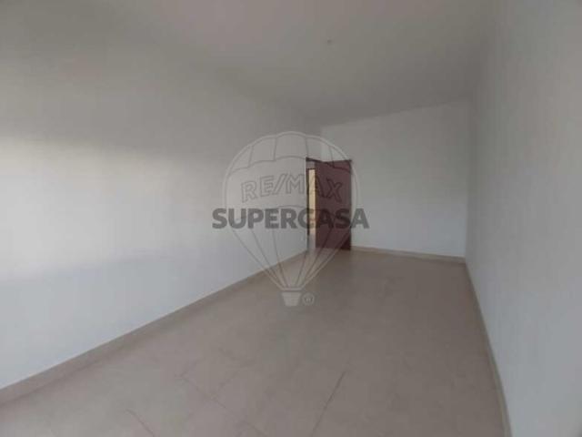 Apartamento T3 em Moita