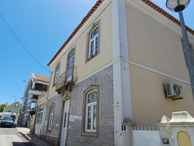 Apartamento T3 * em Moradia de Charme no Coração de SINTRA * Arrendar