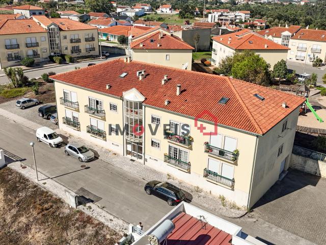 Apartamento T3 em Mouratos, Batalha
